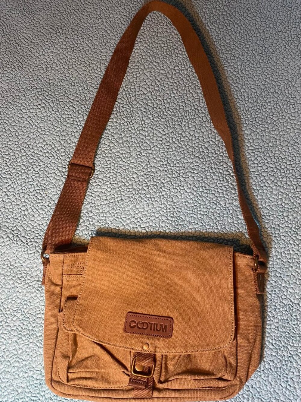 Messenger bag light brown